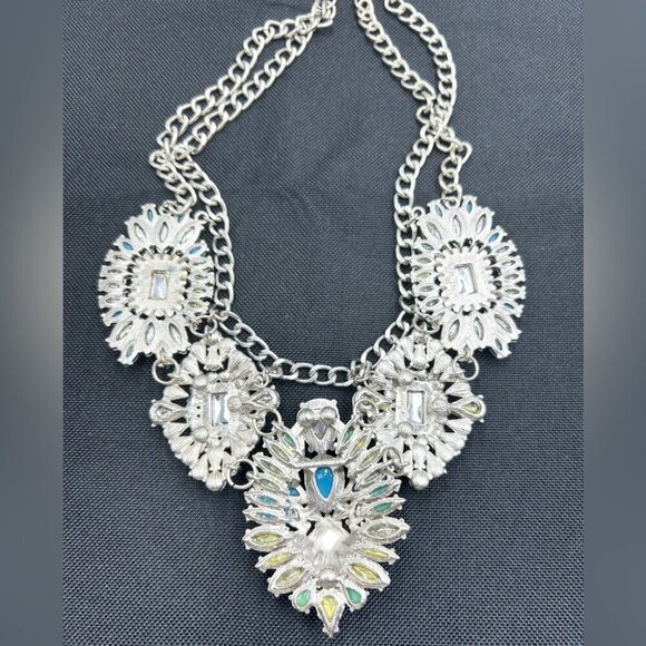 Faux Turquoise Flower Shaped Rhinestone Statement Necklace - Picture 5 of 7